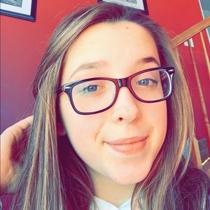 Meet your Posher, Dakota